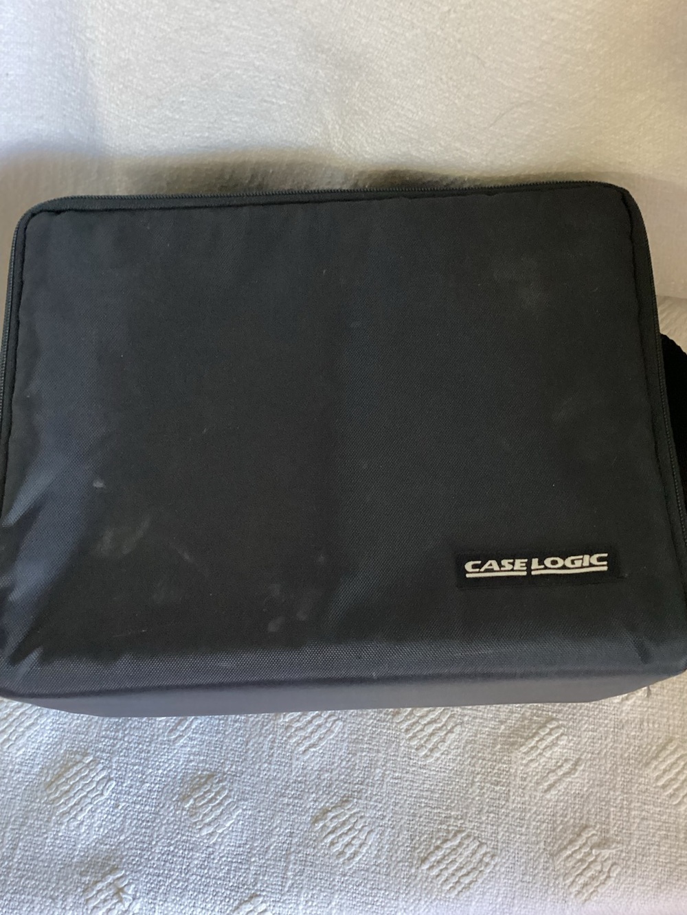 Vintage Case Logic 30 CD Carrying Case Storage W/ Strap Black case Logic Logo